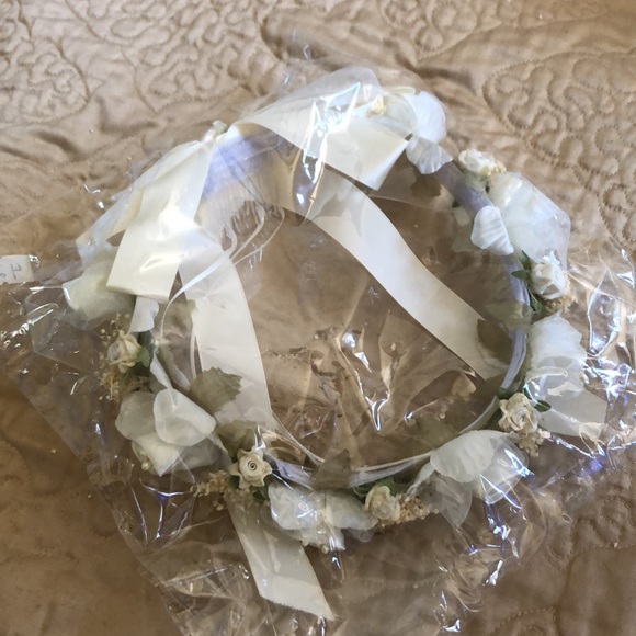 Ivory/Cream dainty Flower Girl head crown. One size fits all. - Picture 7 of 12